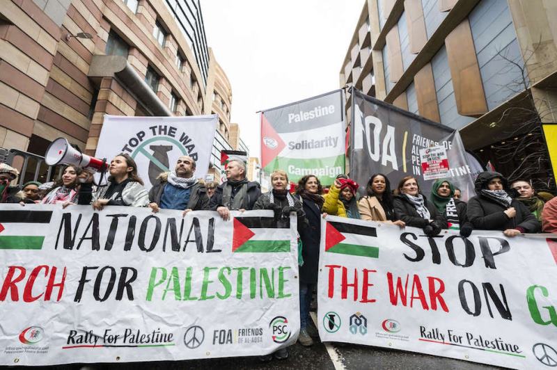 مسيرة ضخمة للاسبوع التاسع في لندن تضامنا مع الشعب الفلسطيني
