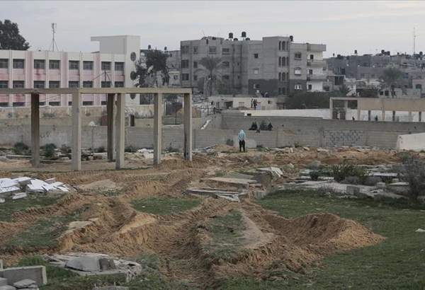 Israeli military bulldozes 16 cemeteries in Gaza: Report