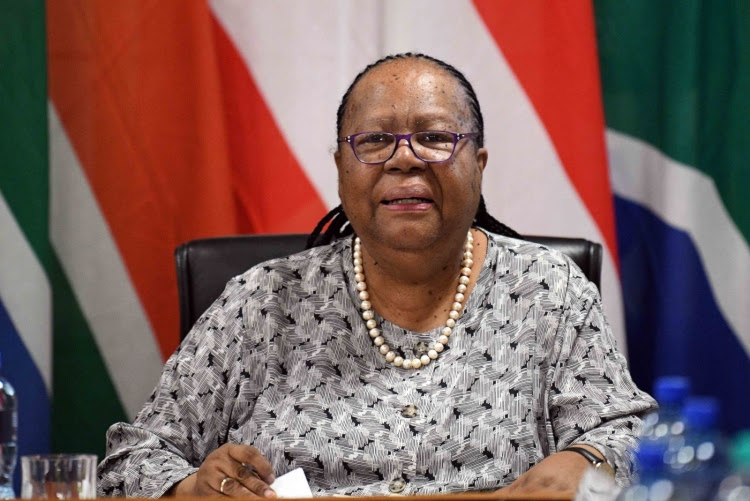 وزيرة خارجية جنوب أفريقيا : قرار محكمة العدل الدولية تاريخي و مؤشر على جديتها
