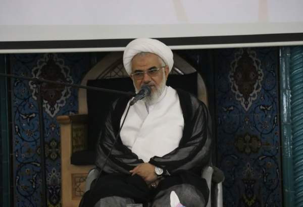 انقلاب اسلامی ایران تمام جهان را تحت الشعاع قرار داد