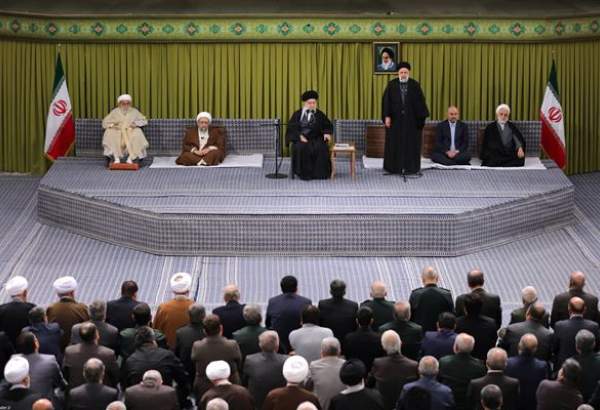 Ayatollah Khamenei recieves authorities, ambassadors on Eid al-Mab’ath (photo)  