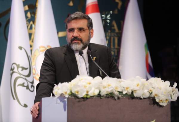 وزير الثقافة الايراني : الثورة الإسلامية في ايران هي ثورة ثقافية