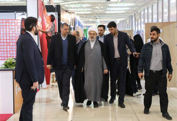 Le secrétaire général du CMREI visite la 24e Exposition des médias à Téhéran  