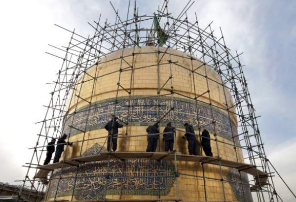 Tomb of Imam Reza dusted ahead of Ramadan (photo)  