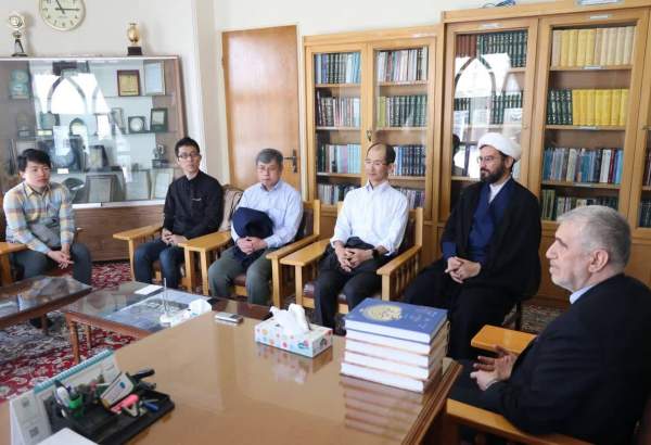 Japanese delegation visits research centers at Imam Reza shrine