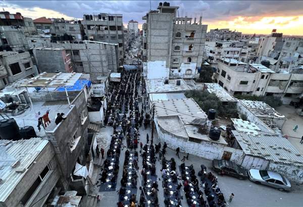 صدها فلسطینی برای افطار در رفح گردهم آمدند