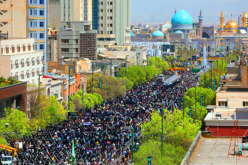 تقرير مصور ..  تظاهرة شعبية في مدينة مشهد (شمالي شرق ايران) إحياءً ليوم القدس العالمي