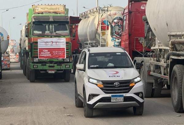 حرکت کامیون‌های حامل کمک‌های بشردوستانه ترکیه به سوی غزه