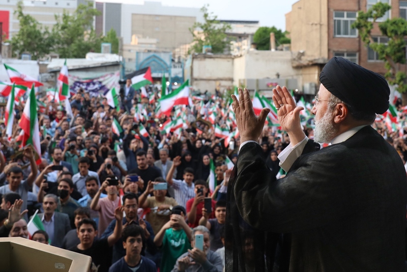 الرئيس الايراني: ادعياء حقوق الانسان يقمعون المدافعين عن مظلومية غزة