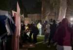 کیلیفورنیا یونیورسٹی میں اسرائیل حامی کا فلسطین کے حمایتی طلبہ کے احتجاجی کیپموں پر حملہ