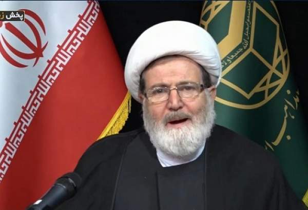 شیخ بهایی، نمادی برای ملت ایران است