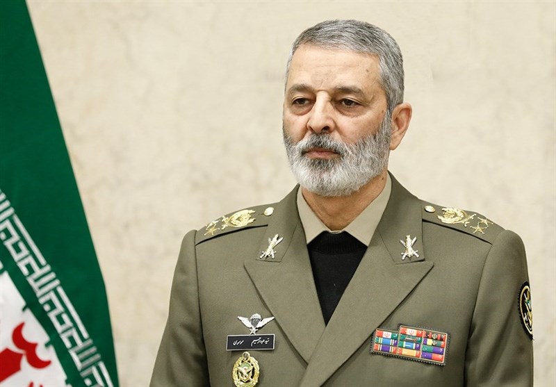 قائد الجيش الإيراني : طوفان الأقصى والوعد الصادق سرعتا من زوال الكيان الإسرائيلي