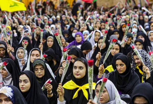 برگزاری جشن بزرگ دختر ایران در میدان آیینی امام حسین تهران